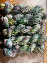 Load image into Gallery viewer, Minty (cotton/bamboo)