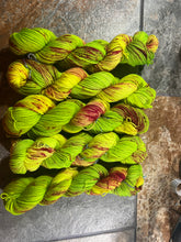 Load image into Gallery viewer, Strawberries and Citrus (sport)