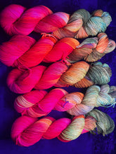 Load image into Gallery viewer, Athena (Dk)