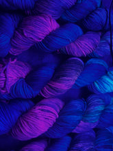 Load image into Gallery viewer, Gumball (worsted)