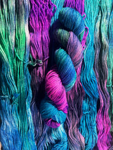 Load image into Gallery viewer, Gumball (worsted)