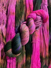Load image into Gallery viewer, Pink Paradise (sport)