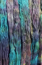 Load image into Gallery viewer, Moonbeams Float (dk)
