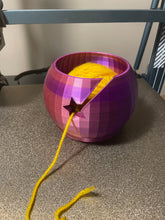 Load image into Gallery viewer, Color shift 1 star yarn bowl
