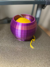 Load image into Gallery viewer, Color shift 1 star yarn bowl
