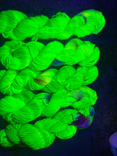Load image into Gallery viewer, Key Lime Sky
