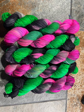 Load image into Gallery viewer, Dragons Bite (sport)
