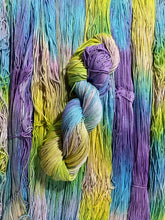 Load image into Gallery viewer, Unicorn Mane (DK)
