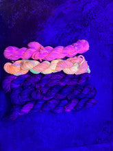 Load image into Gallery viewer, Mixed Up Minis #1 (worsted)

