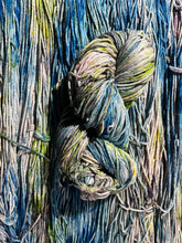 Load image into Gallery viewer, Vintage Night (worsted)
