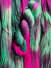 Load image into Gallery viewer, Imogen (worsted)

