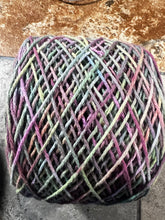 Load image into Gallery viewer, Gummy Worms 2.0 (full cake)
