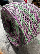 Load image into Gallery viewer, Spike (full cake)
