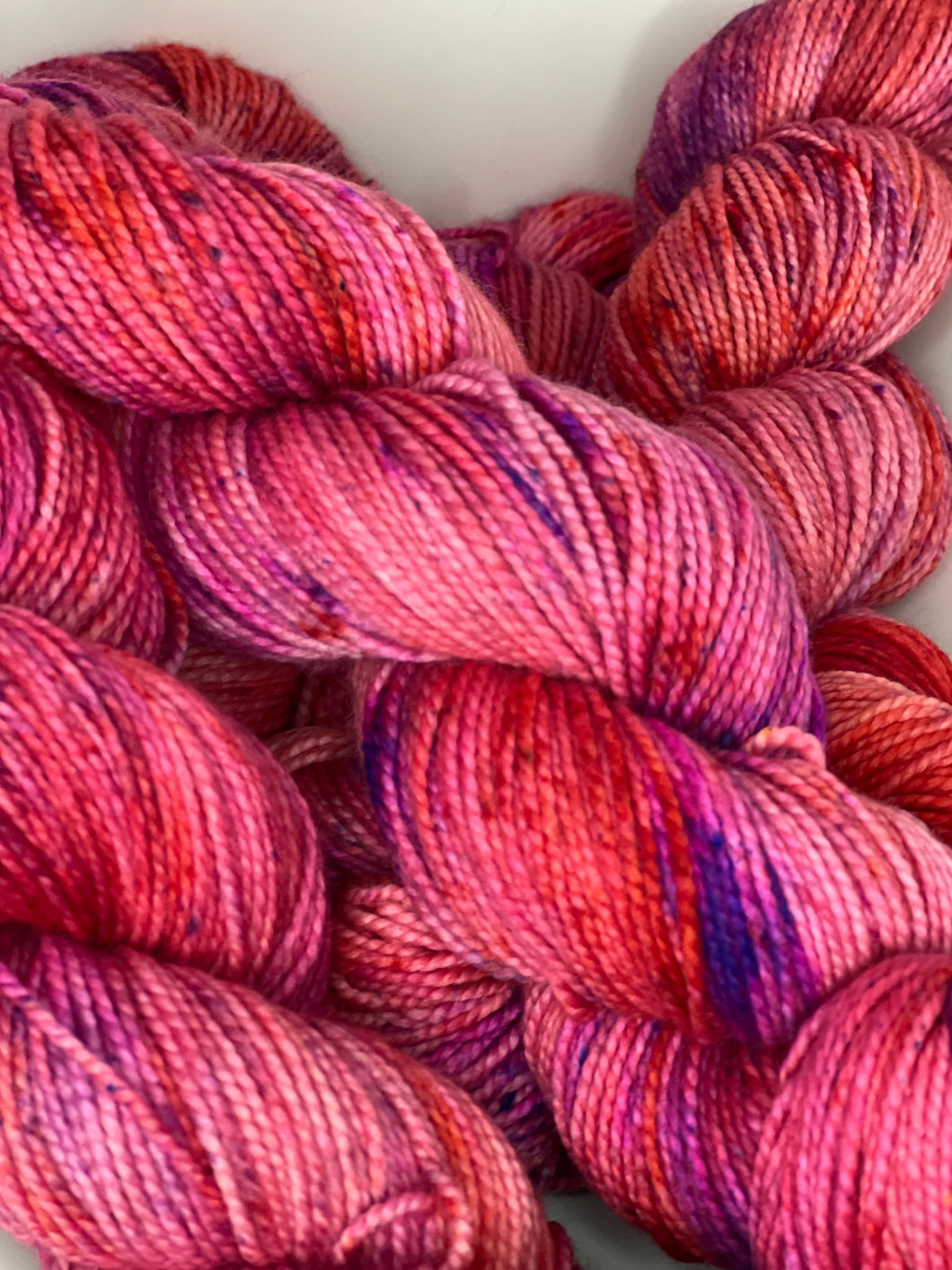 Speckled rose (dk)